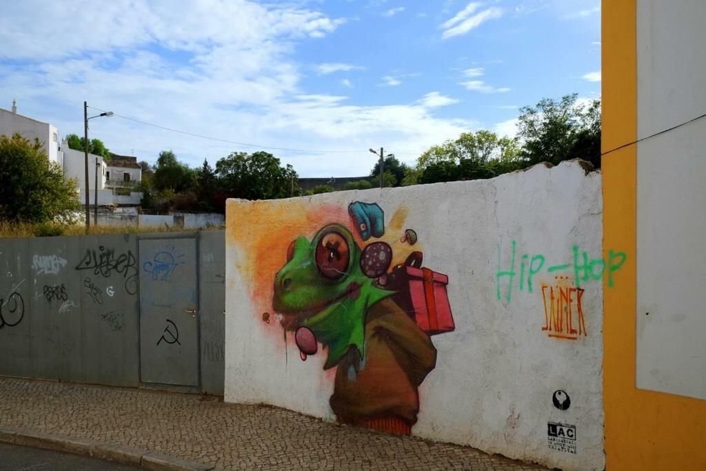 Urban Art 라고스 외부 사진
